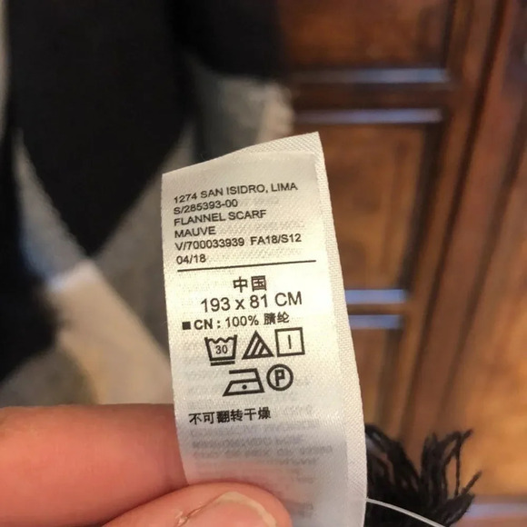 OLD navy black, white and tan shawl - Picture 7 of 9